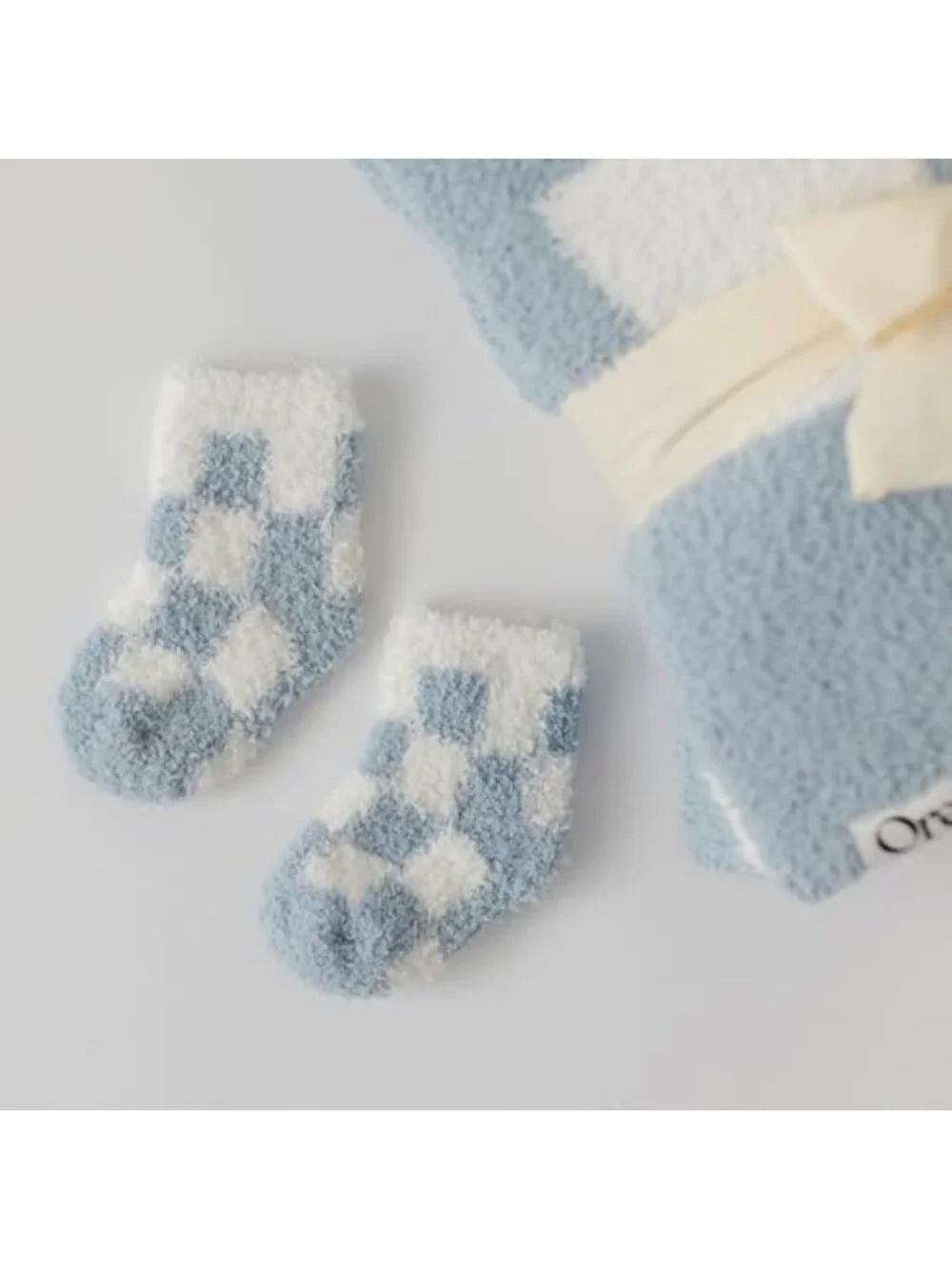 Cozy Checkered Baby Blanket & Socks Set | Ultra-Soft Plush Newborn Gift | 30x40